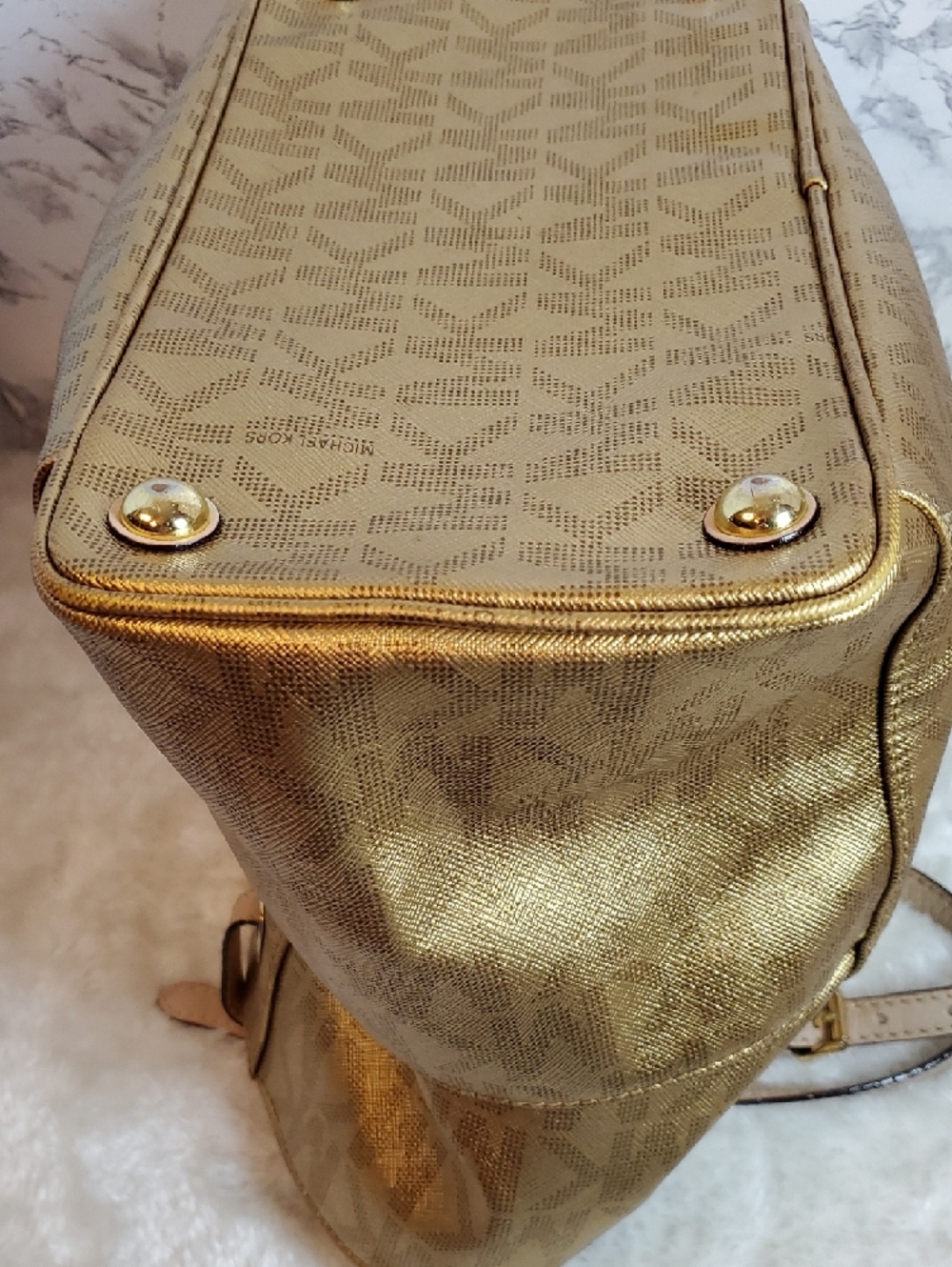 Michael Kors Gold Metallic Jet Set East West MK Logo Tote - Picture 12 of 14